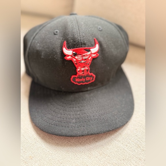 Chicago Bulls Hat Cap New Era 59Fifty Fitted Size 7 3/4 NBA Basketball Black Men - Picture 1 of 5